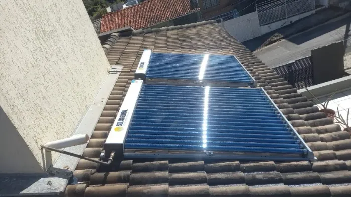 Aquecedor solar á vácuo