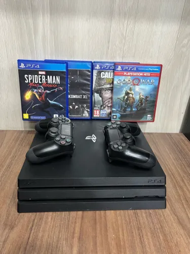 PlayStation 4 Pro 4K 1TB | 02 controles e 1 ano garantia 