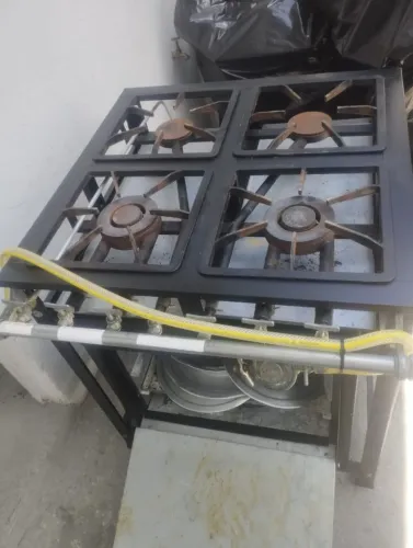 Fogão industrial 4 bocas com forno 