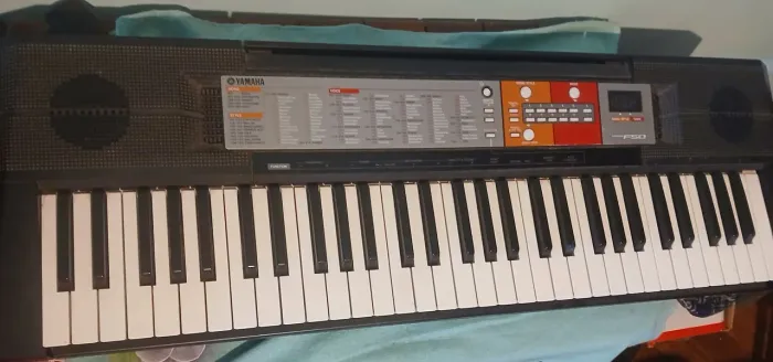 Teclado Yamaha