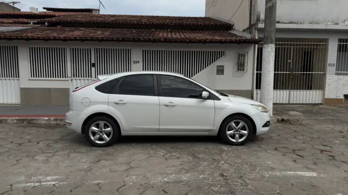 Ford Focus 2.0 16v/ 2.0 16V Flex 5P 2013