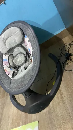 Cadeira De Balanço P/ Bebê Joyful Clingo Com Bluetooth