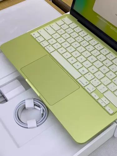 Macbook Neo 8GB 256GBSSD