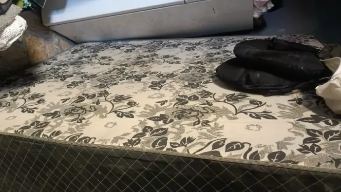Cama de casal box semi nova