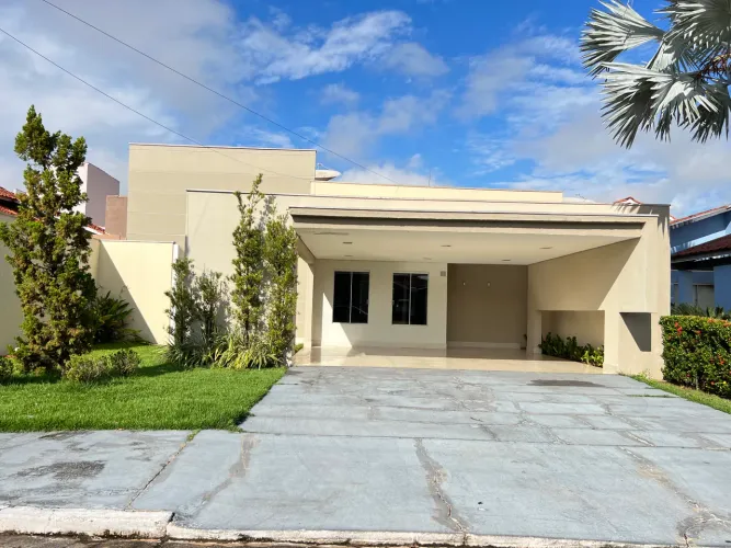 Casa de condomínio térrea para venda tem 169 metros quadrados com 2 quartos