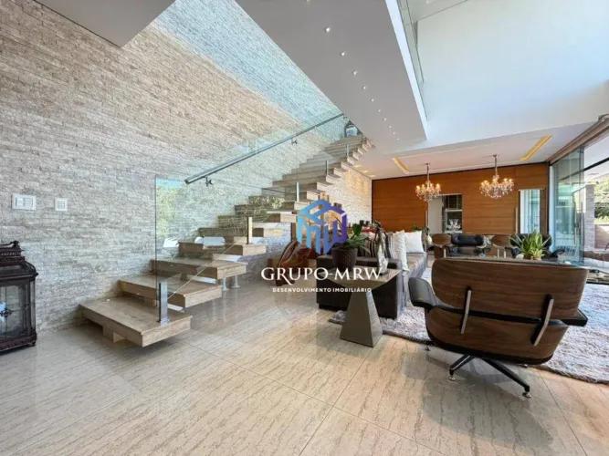 Casa à Venda no Condomínio Tivoli Park | 460 m² | 4 Suítes | Piscina com Borda Infinita |