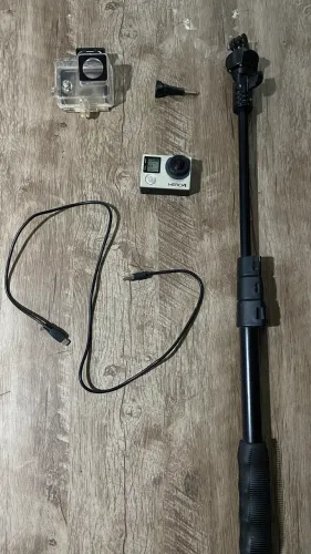GoPro Hero 4 + Acessórios + Bastão Telescópico