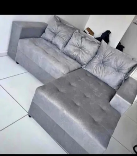 Sofá,medida 1,90m,preço R$889,pronta entrega,contato *
