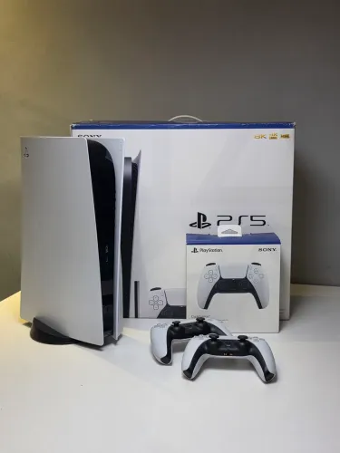 PlayStation 5 com 2 CONTROLES