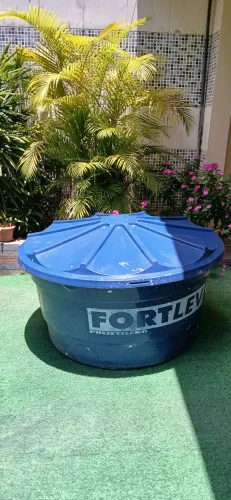 Caixa d'água 500L Fortlev usada