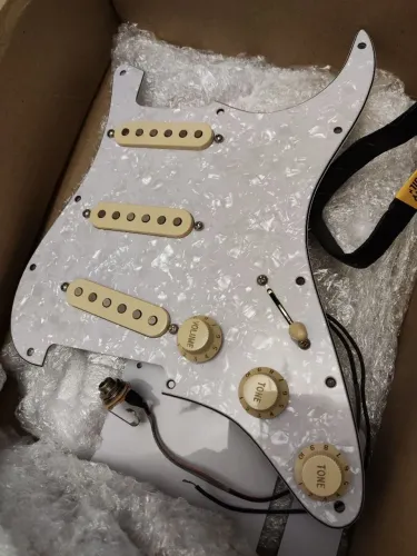Escudo Customy Big Dipper Strato com Dummy Coil