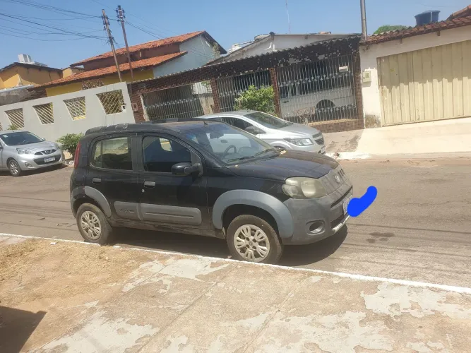 Fiat Uno Attractive 1.4 EVO Fire Flex 8V 4P 2011