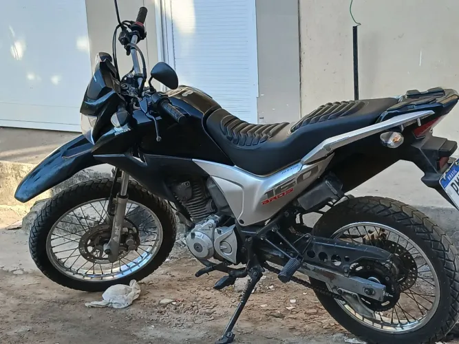 Moto Honda bros 160NXR ..............