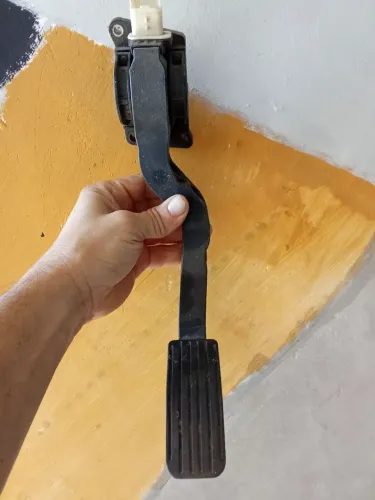 Pedal acelerador Peugeot