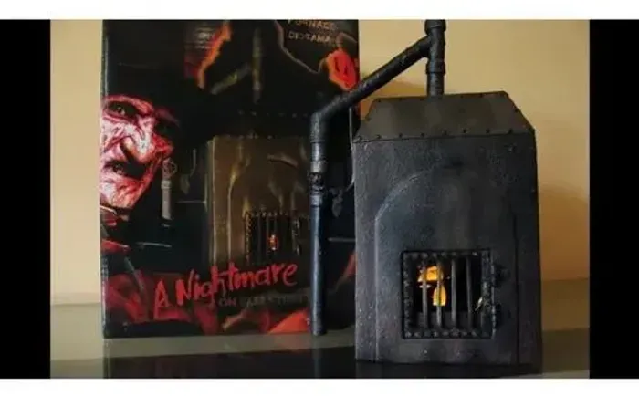 Fornalha Freddy Krueger Neca. Mais BRINDE Boneco Freddy Remake