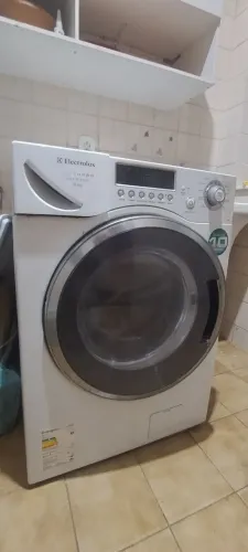 Lava e seca Eletrolux 9kg
