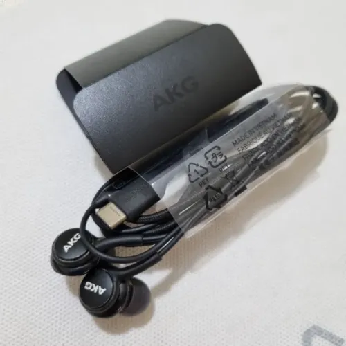 Fone AKG Original (Usb-c) - Veio junto com o celular S21 Plus