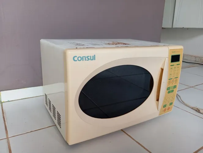 Microondas (com defeito)