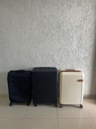 Malas de viagem semi nova