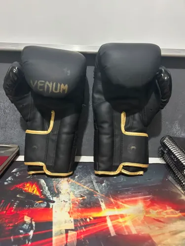 Par de luvas venum