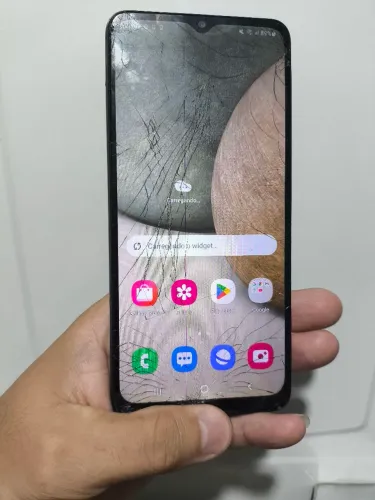 Samsung A12. 130$ leia