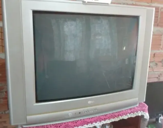 TV de tubo 29 polegadas + Conversor digital 