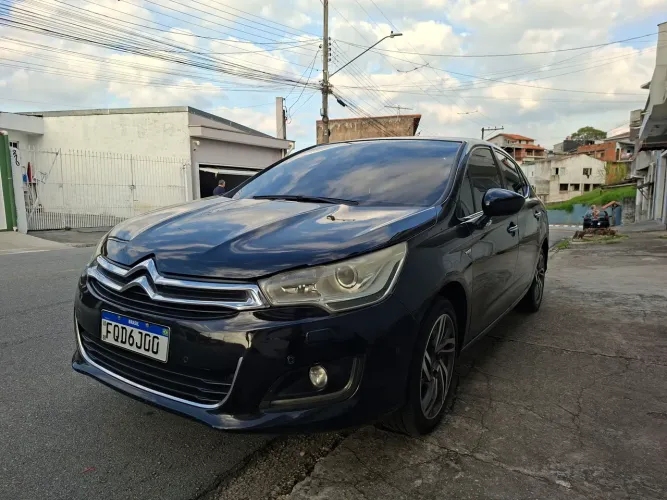Citroen C4 Lounge Exclusive 1.6 Turbo 4P Aut. 2014