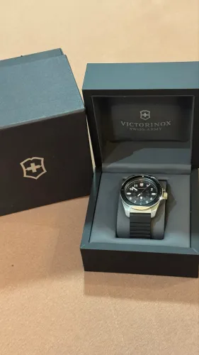 Relógio Journey Watch 1884 - Pulseira De Borracha Victorinox