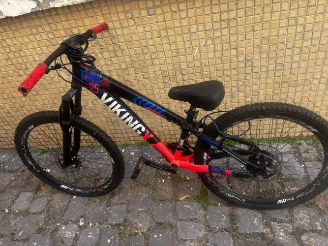 Vende-se bicicleta vinkig x,semi nova,com menos de 1 mês de uso.