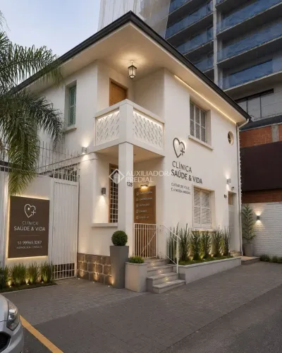 Excelente Casa comercial localizada no bairro - Auxiliadora