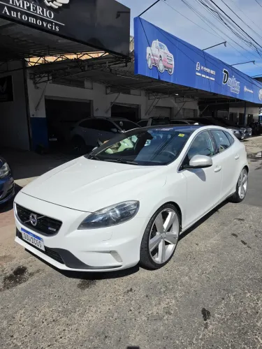 Volvo V40 T-5 R-design 2.0 Aut. 2014
