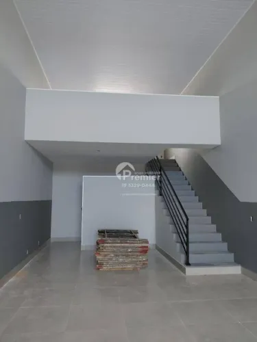 Oportunidade para instalar o seu negócio em um espaço amplo e bem localizado!