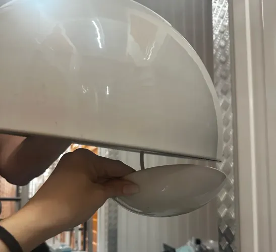 Luminária meia lua