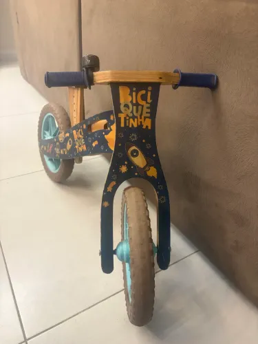 Bicicleta de equilíbrio