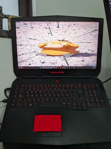 Alienware 17 R3 | i7-6820HK | 16GB RAM | SSD 420GB | GTX 980M 4GB | Tela 4K