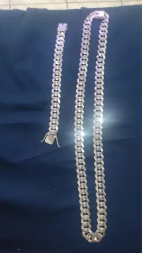 Corrente e pulseira de prata