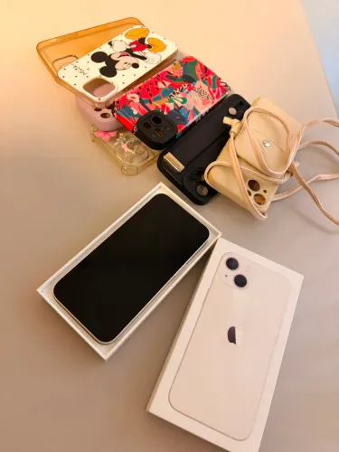 iPhone branco 13 - 128 Gb - Saude da bateria 81%