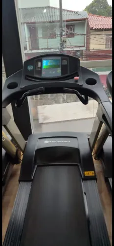 Esteira profissional moviment rt 150