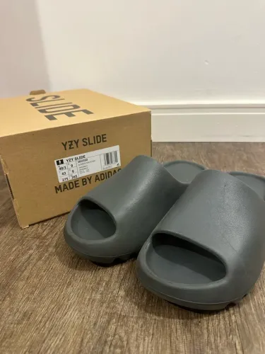 Yeezy Slide