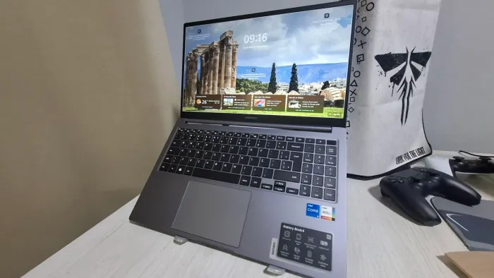 Notebook Galaxy book 4