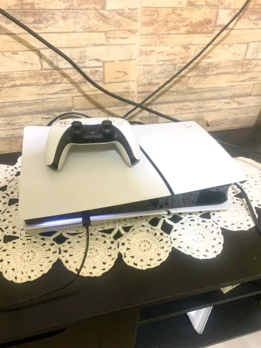 PS5 Slim 1TB Mídia Física - Impecável! Na Garantia, Com Nota Fiscal e Caixa