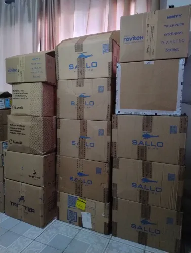 Caixas de papelão para mudança.