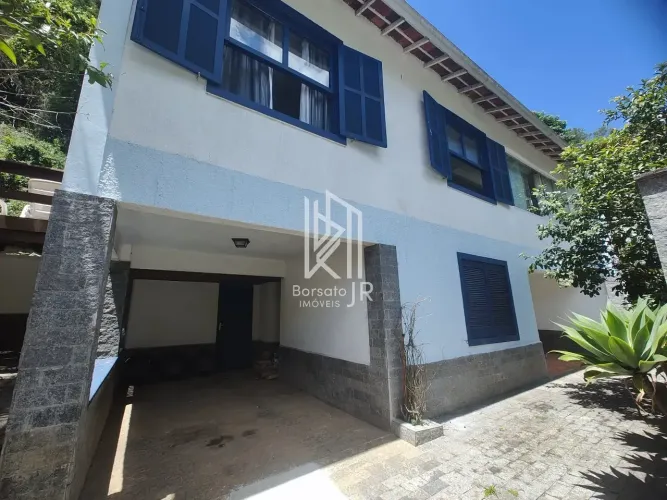 Excelente Casa em Condomínio de 3 quartos com suíte e area gourmet com piscina em Nogueira