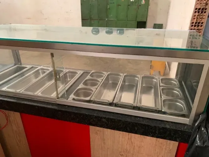 Móveis e equipamentos para restaurantes