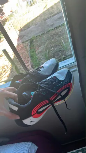 TÊNIS JORDAN LUKA 4