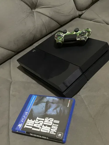 ?PS4 FAT 500GB + Controle e Game ?