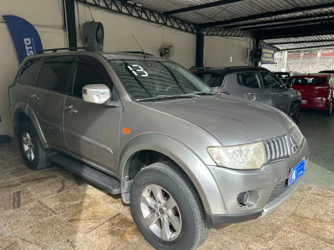 Mitsubishi Pajero Dakar 3.2 4X4 T.i. Dies. 5P Aut. 2013