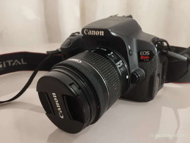 Camera Canon T5i Novissima Pouco Uso Lente 18-55mm STM Caixa