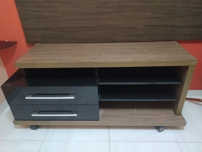 Rack móvel de MDF