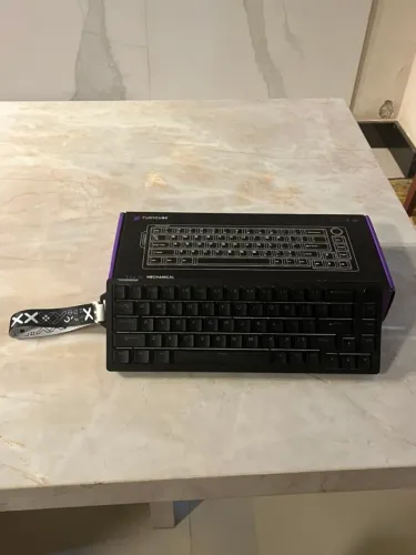 Teclado Mecânico FURYCUBE V68